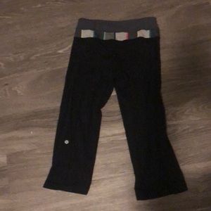 Lulu Lemon flares capri